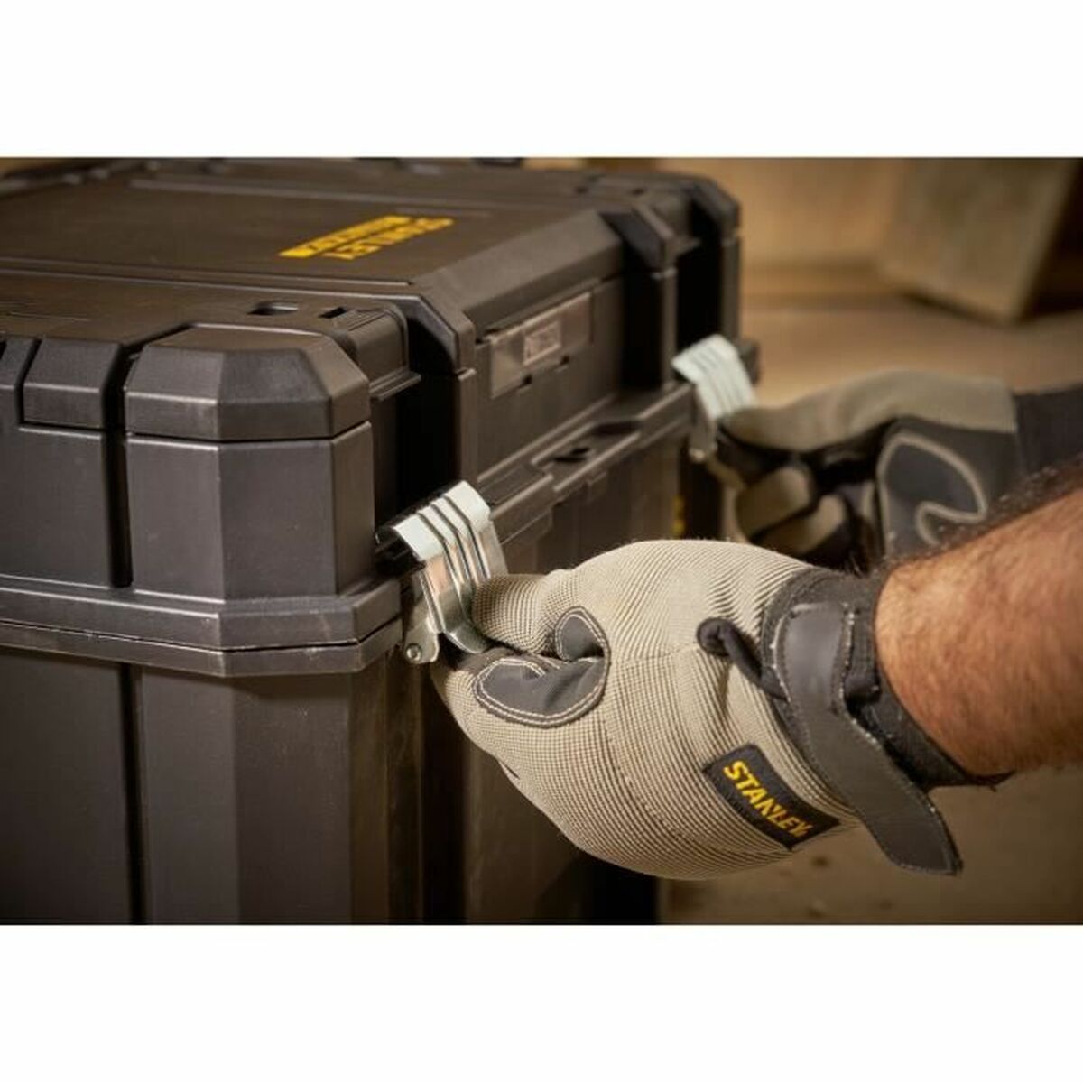 V5HDB7B32AF4363062756C2678D5B944E44R7025779P5